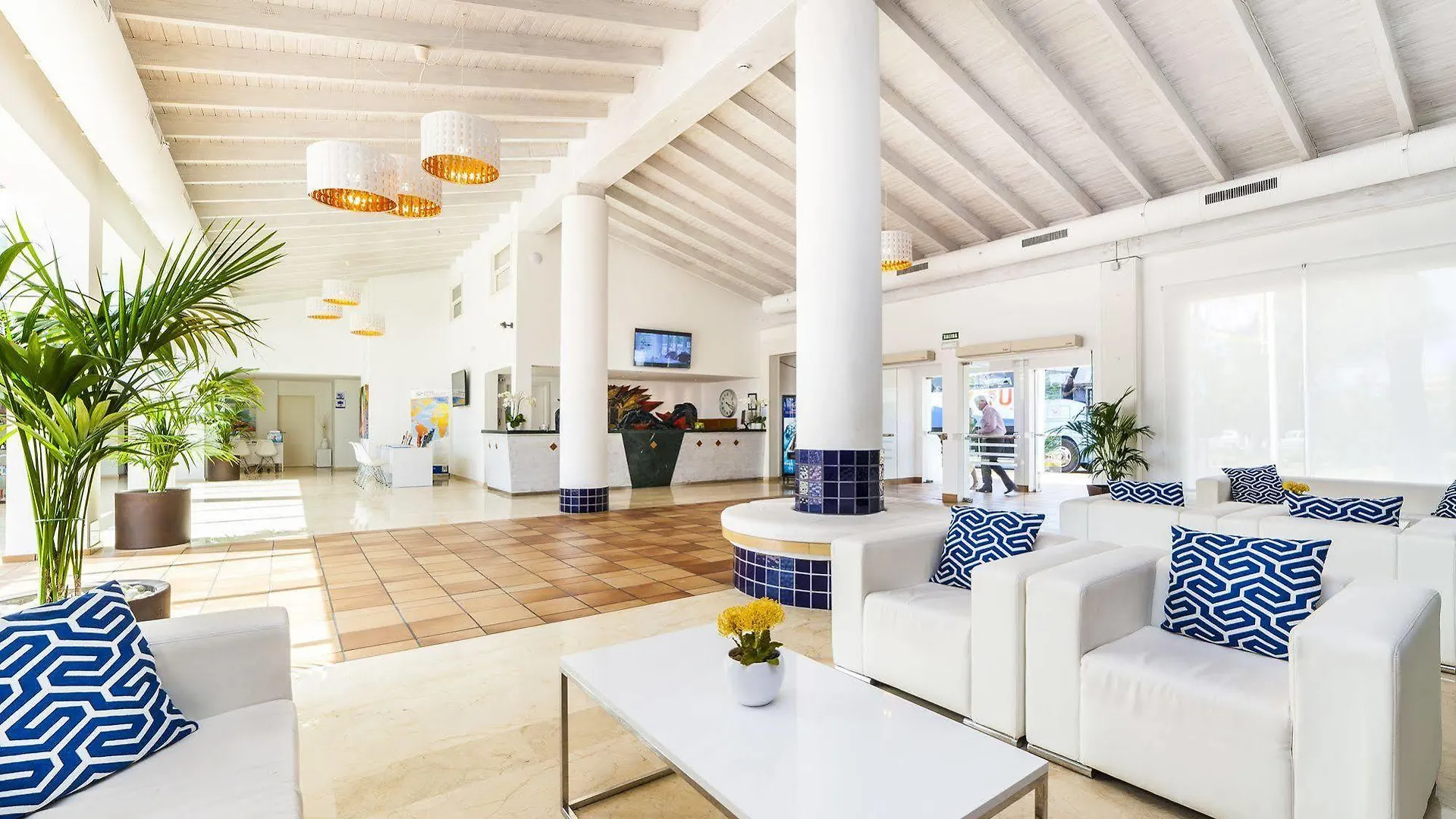 Globales Bouganvilla Sa Coma  Apartmán
